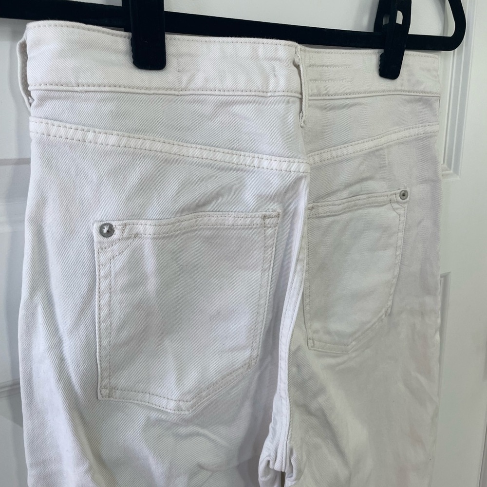 Pilcro Off-White high rise, wide leg jeans, distressed knees, size 27 - Picture 5 of 10